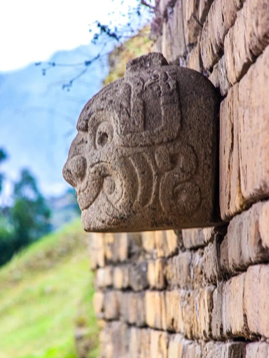 Cabeza clava del complejo arqueológico Chavín de Huántar