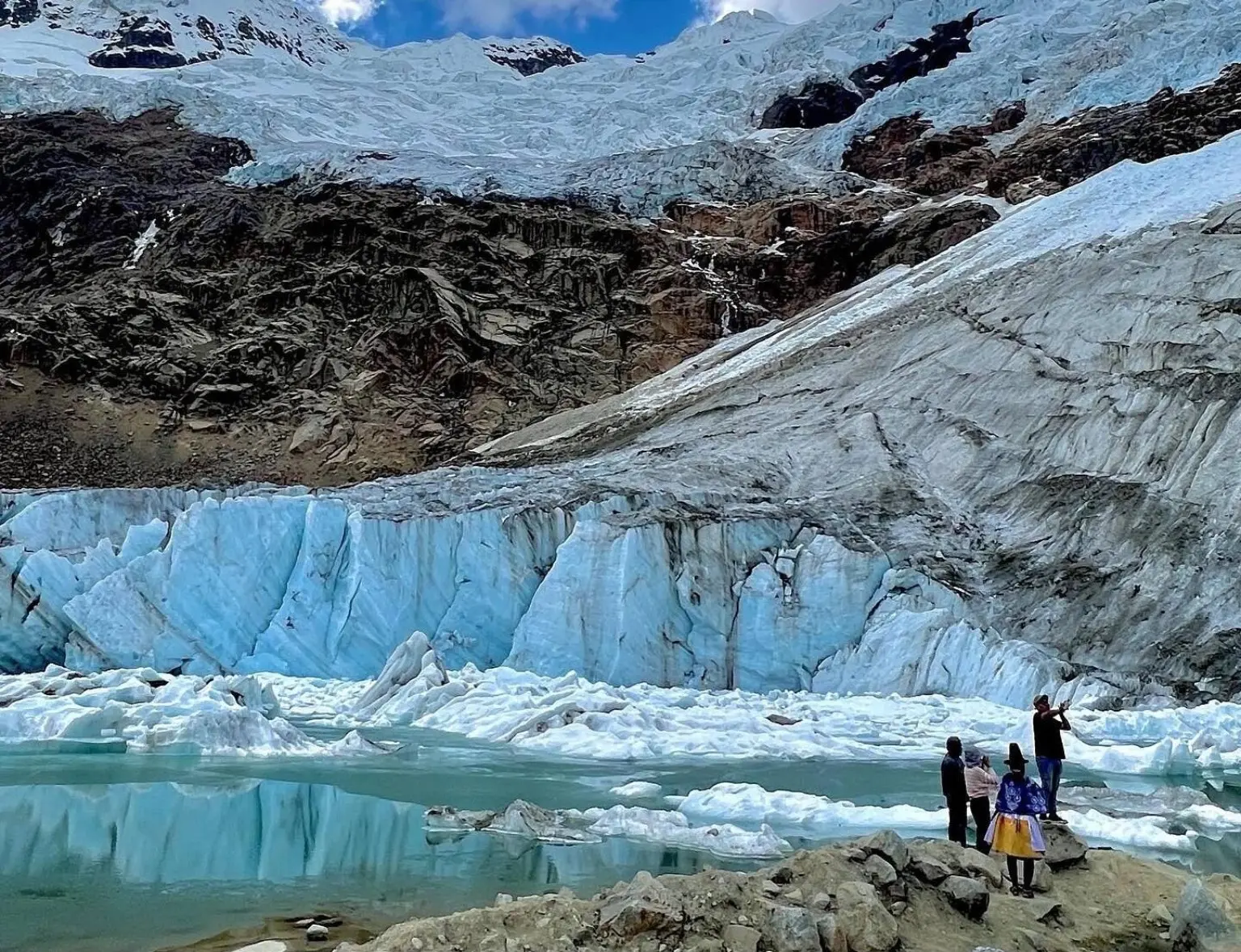 Frente glaciar de la Laguna Congelada