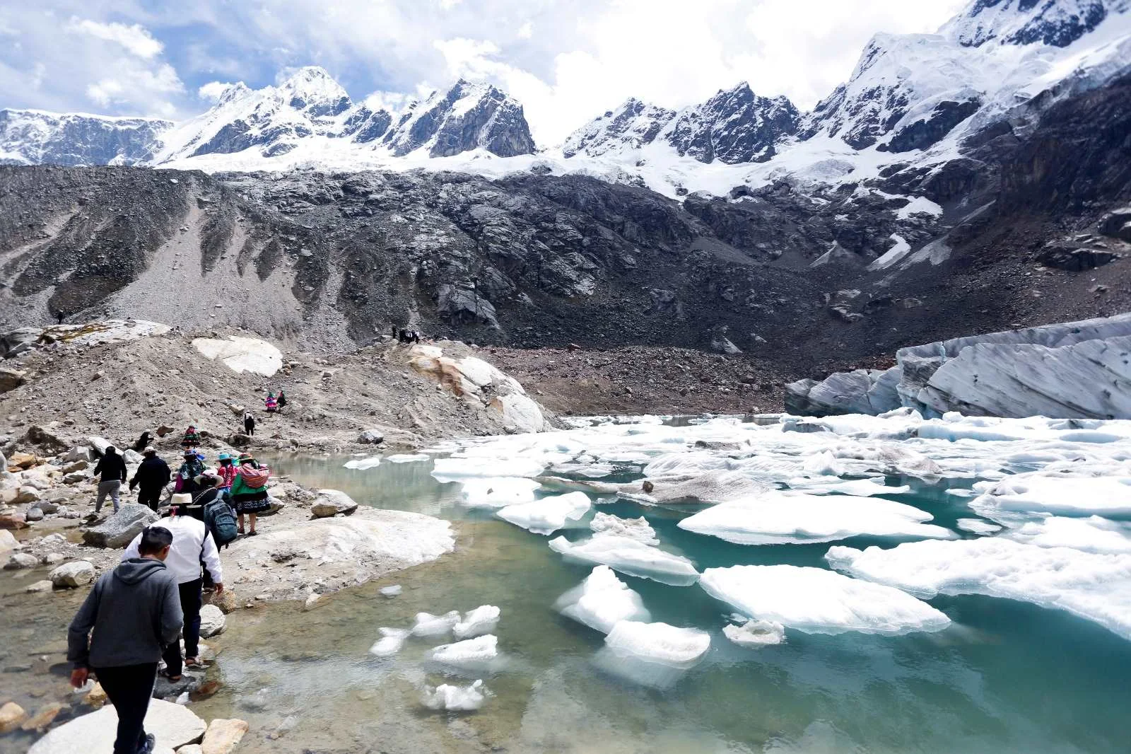 Laguna Rocotuyoc y Laguna Congelada - fotografía 3